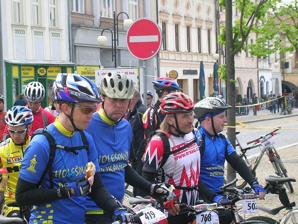 Author ela Marathon 2010